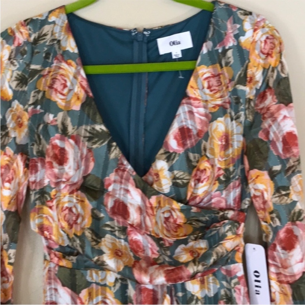 NWT Maxi Dress long Sleeve flowy asymmetrical chiffon floral metallic Sz S - Picture 5 of 12